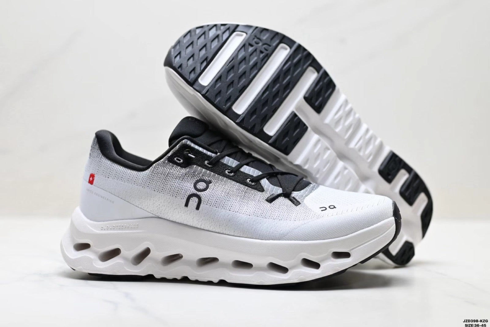 On tennis Cloudtilt Black/Ivory